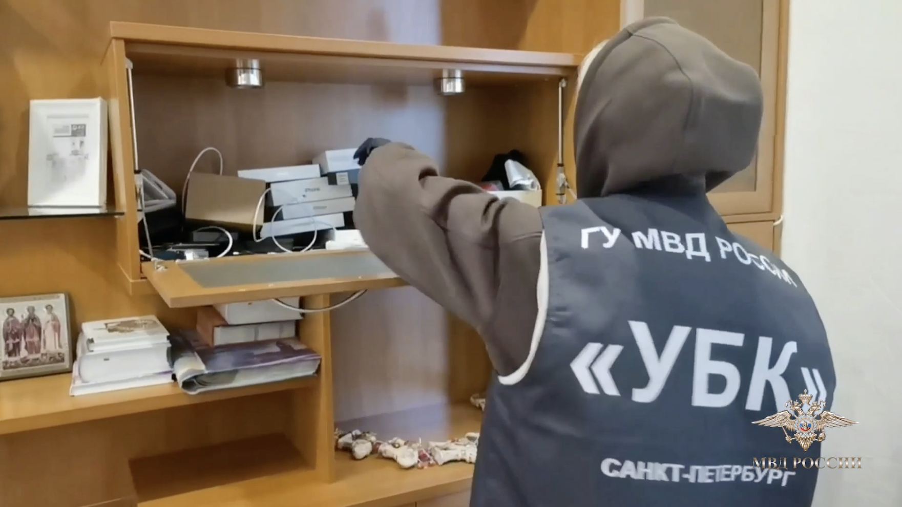 В Ленобласти пресекли массовые поставки сим-карт, которые использовали аферисты из Украины