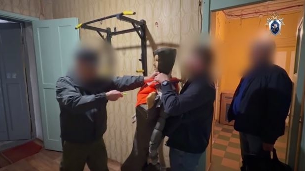 Едва не убивший петербуржца в коммуналке мужчина спустя 18 лет услышит приговор