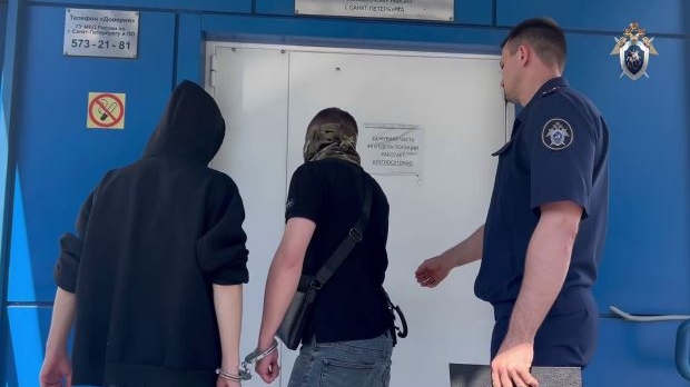 Смертельно ранившему охранника в магазине на Парнасе петербуржцу «прилетели» две уголовки