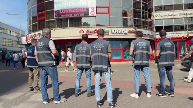 Принудительный демонтаж: Петербург избавится от незаконного торгового центра у «Приморской»