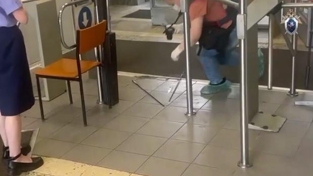 В Петербурге в отношении атаковавшего стрелами двух женщин работника завода возбудили дело о покушении