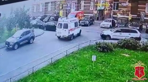 Угнал с парковки больницы: поездка по Мурино на «скорой» обернулась уголовным делом