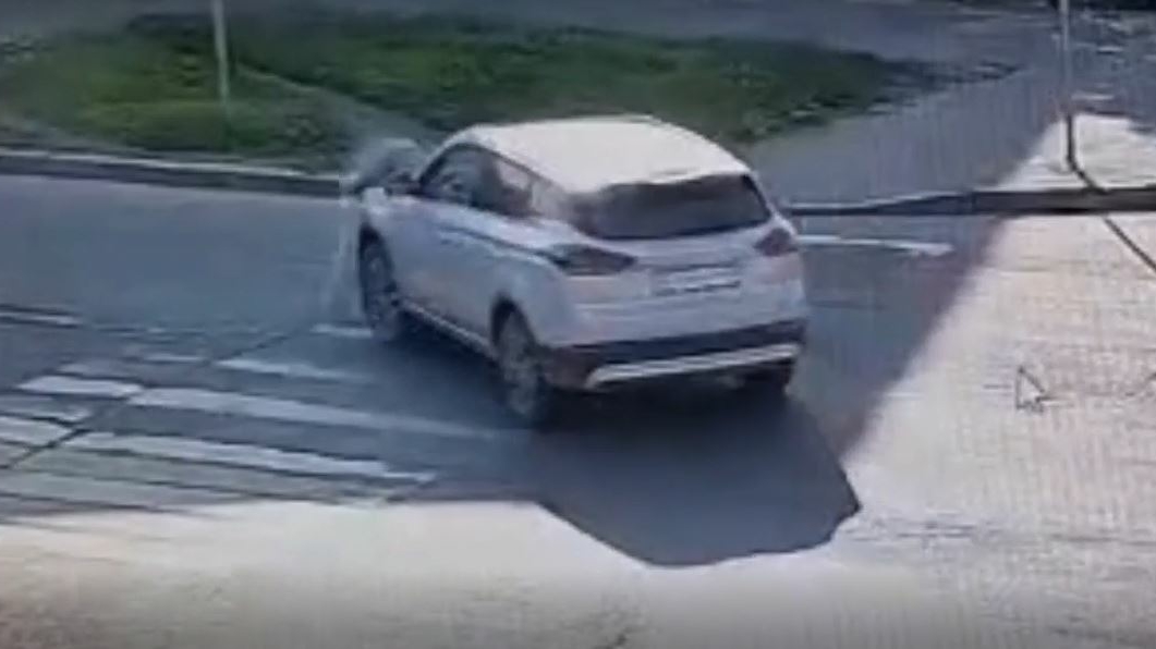 На сбившую в Металлострое женщину на Geely завели дело после наезда на пешехода