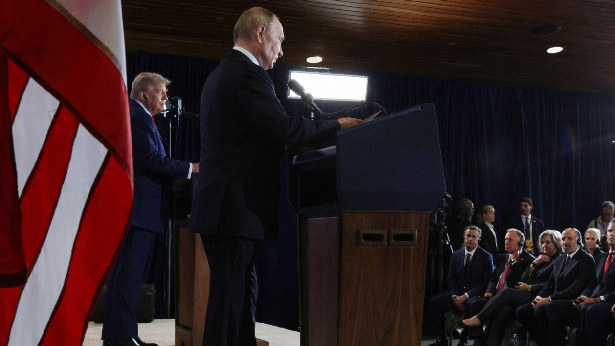 «Санкций не будет»: Трамп отказался от ограничений против России после встречи с Путиным