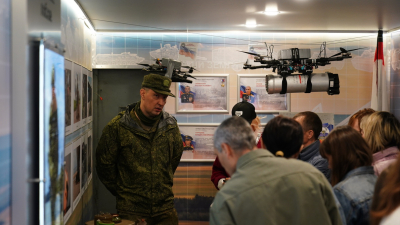 Петербуржцам массово рассылают повестки? Кого и зачем ждут в военкоматах