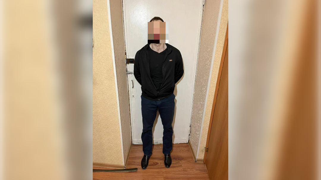Отправлял вещества почтой: в Петербурге с поличным взяли «наркопочтальона»