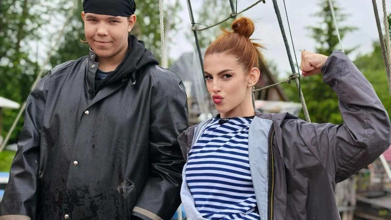 Ведущие шоу «Кто куда» покорили Выборг и Тулу