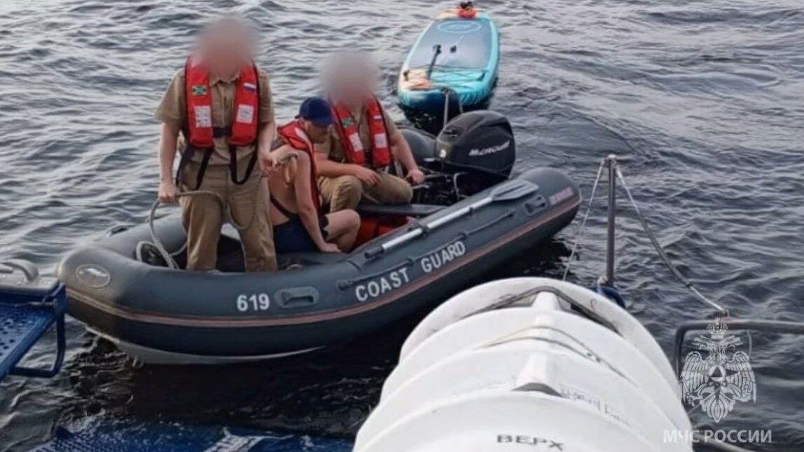 Сап-путешественника унесло в открытое море: в Ленобласти спасатели искали отдыхающего