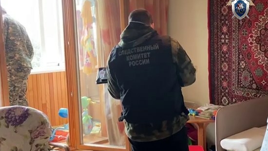 В Екатеринбурге нашли тела матери и двух детей после сигнала бабушки семейства