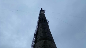 В Павловске фанатка роупджампинга сорвалась с высоты в погоне за фото: проводится проверка 