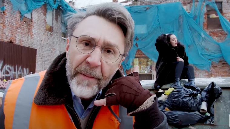 Шнуров «абсолютно» поддерживает суд в Петербурге в деле о запрещенных для детей песнях