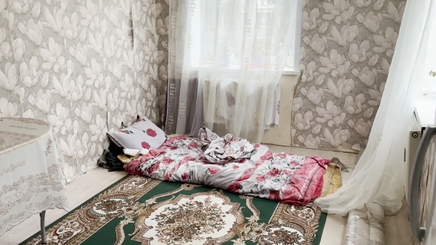 Цыгане, оружие и водители-нарушители: полиция провела рейд на 200 адресах под Волховом
