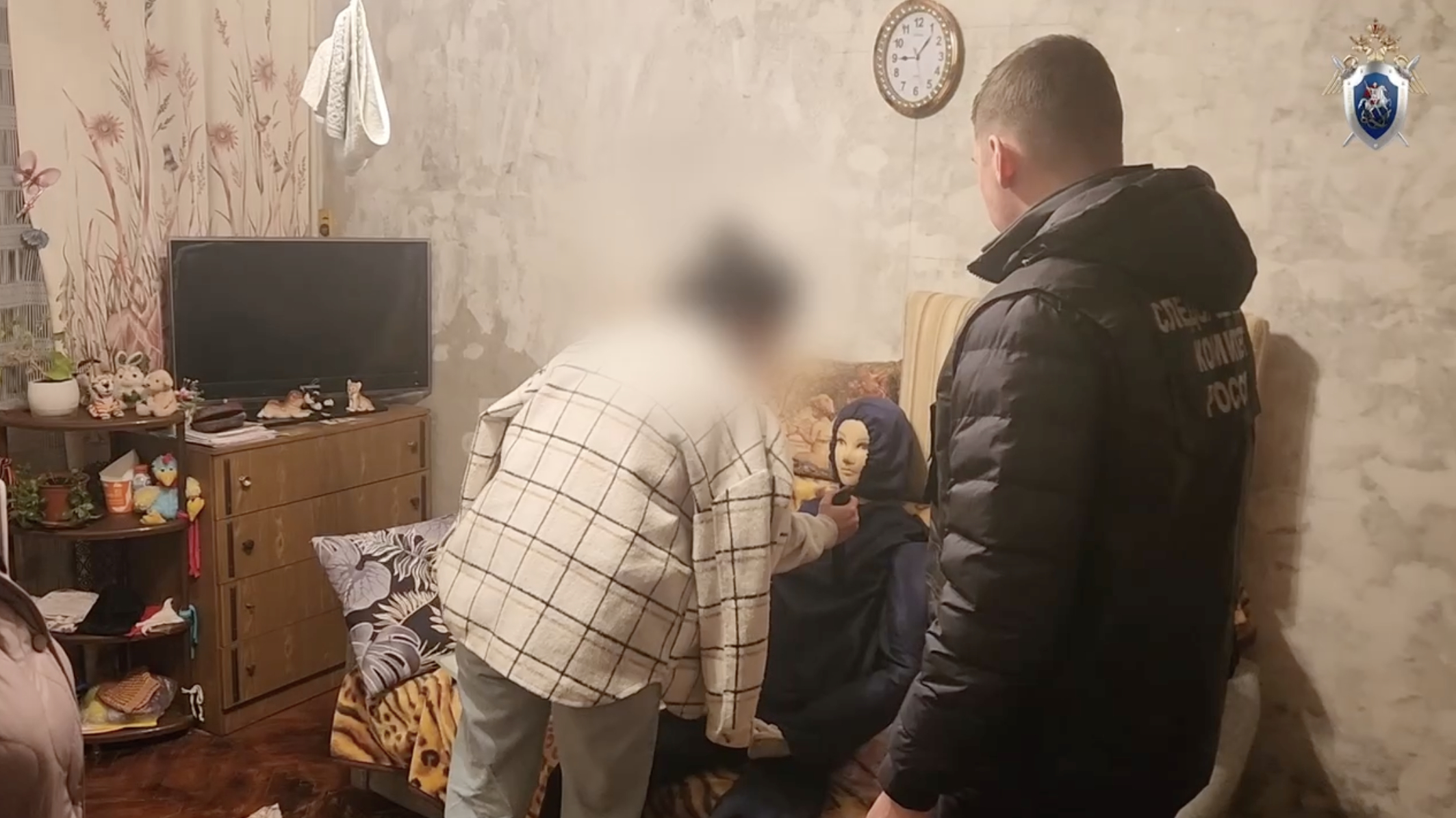 Сноха показала, как загубила свекровь одним ударом на Солдата Корзуна