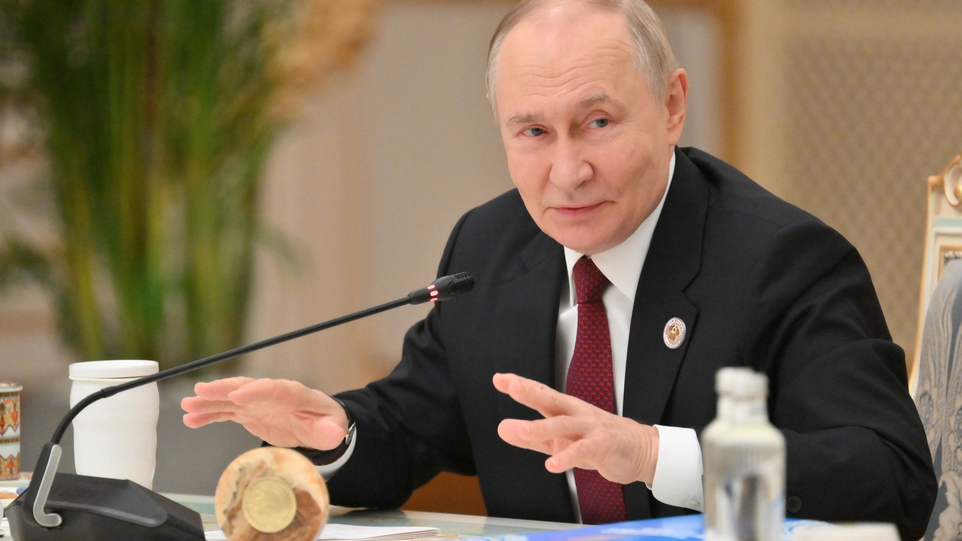 К пробкам приготовиться? Путин пригласил лидеров СНГ в Петербург на неформальный саммит перед Новым годом