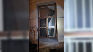 Разбил окно и лег спать: росгвардейцы прервали отдых незваного посетителя Музея музыки в Петербурге