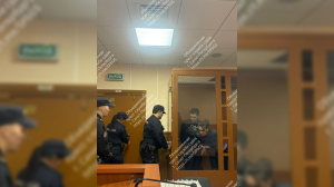 Пальцы отрежем, остальное сбросим с балкона: уборщицу с сыном посадили за разбойное нападение на клиентку в Петербурге