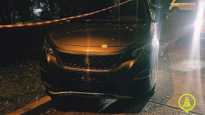 На Васильевском острове сбежавший из части солдат сбил на угнанной иномарке ребенка