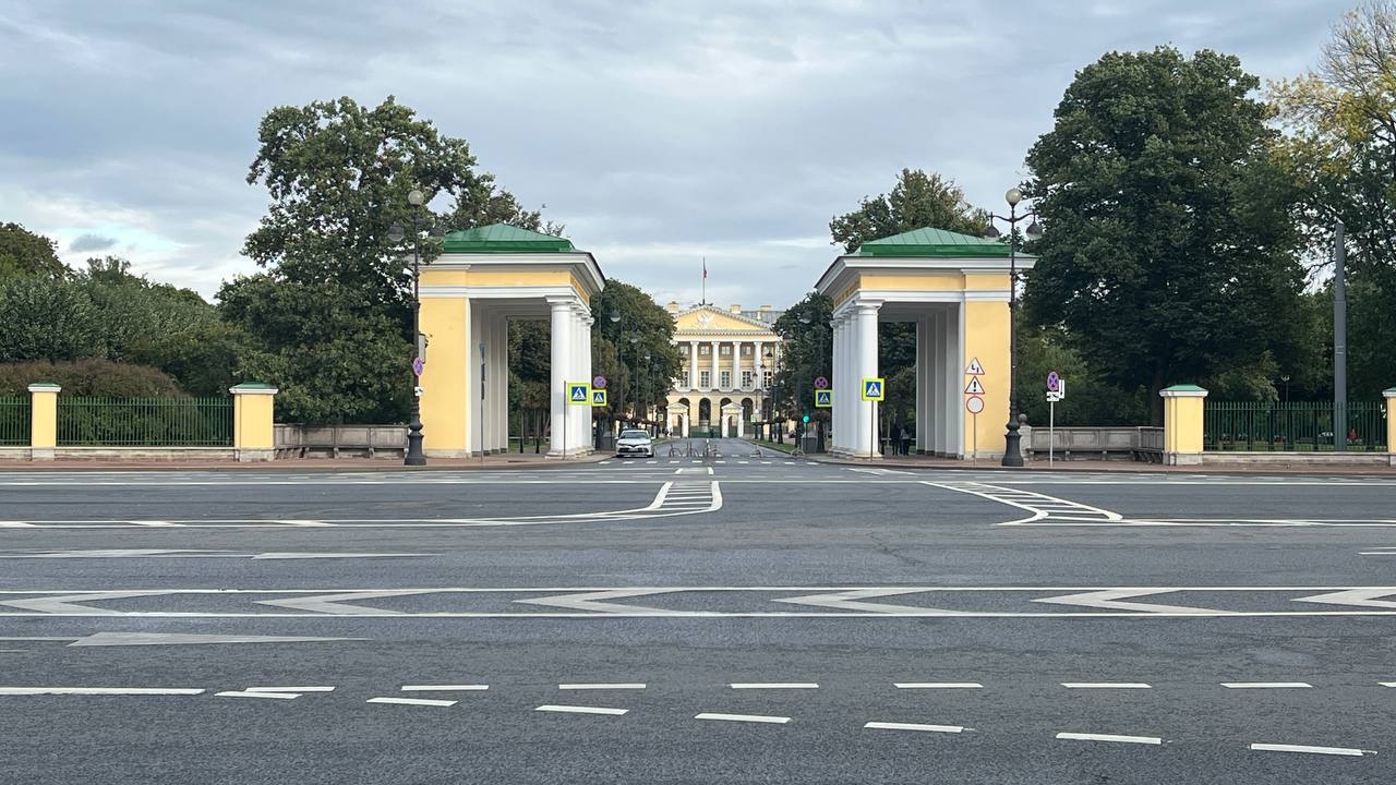 Смольный попробует пополнить петербургскую казну: городская распродажа от властей