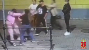 Кто ладонями, кто кулаками: полиция проверяет детали массовой драки мигрантов в центре Петербурга