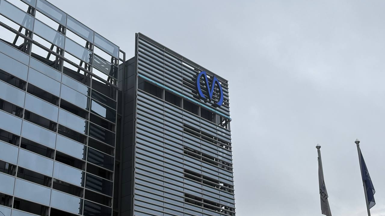 «Петербургский метрополитен» не спешит печать схемы с двумя новыми станциями метро