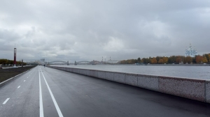 Свердловская набережная открылась после капремонта в Петербурге