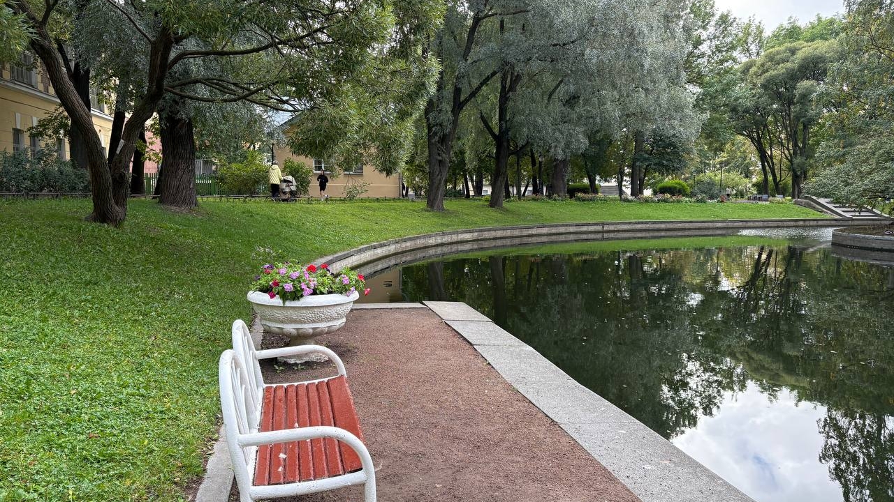 У Павловского парка обустроят замусоренный сквер без названия за 19 млн