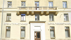 Из-за пожара в гостинице «Турист» на Севастьянова эвакуировали 154 человека