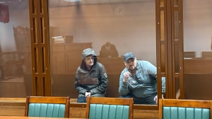 Труп, трое пострадавших и эвакуация: перепутавших адрес поджигателей покрышек на Лиговском посадили на 12 и 14 лет