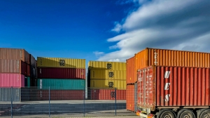 Спрос на водителей и логистов вырос перед сезоном распродаж — Авито Услуги