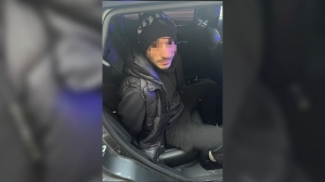 В Петербурге агрессивный посетитель магазина грозился зарезать школьника из-за замечания