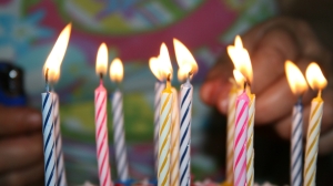 Всеволожские депутаты поздравили жительницу Янино с 85-летним юбилеем