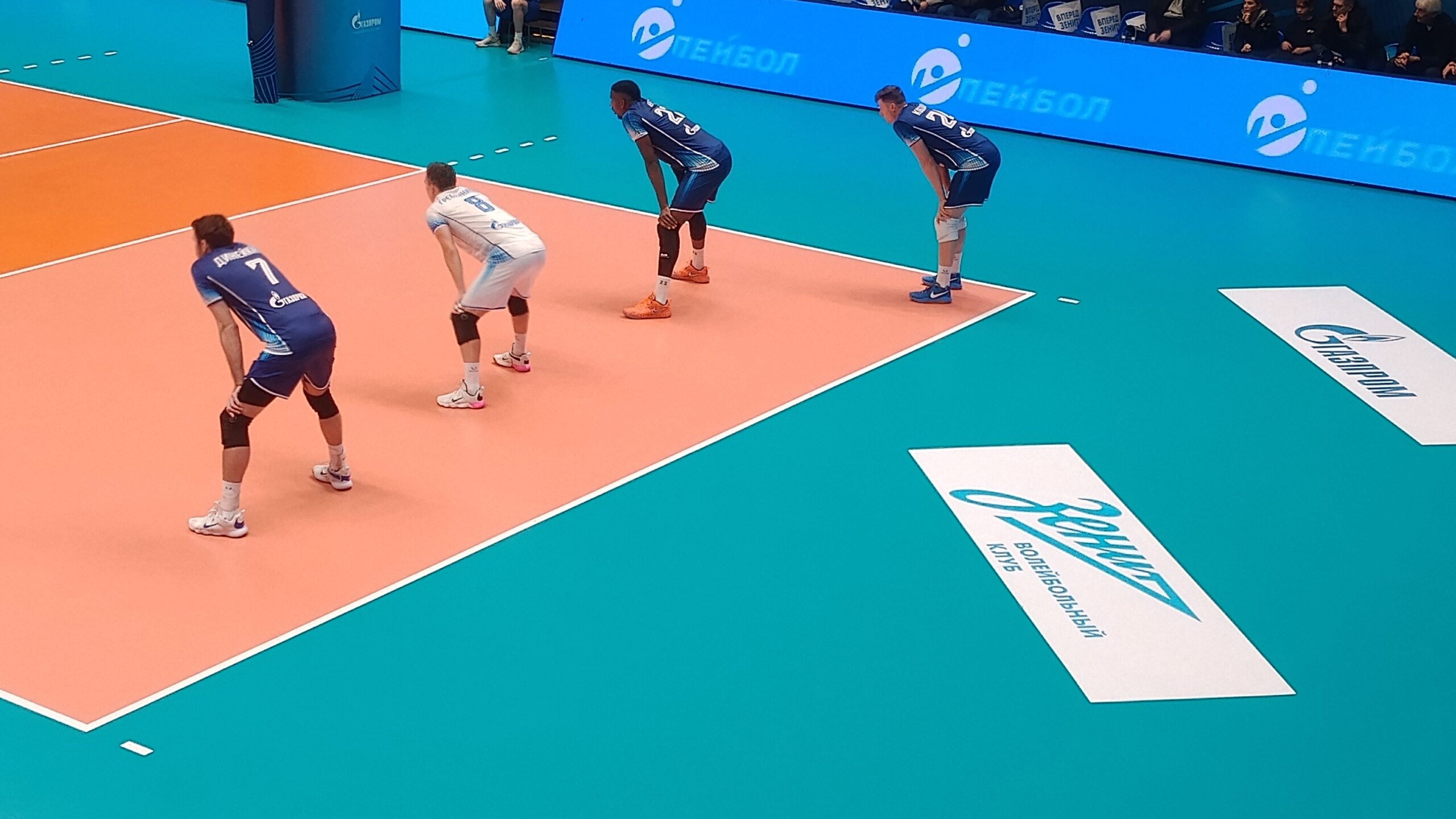 Волейбольный «Зенит» обыграл в Петербурге «Динамо-Урал»