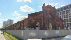 Построенный в XIX веке склад у Балтийского вокзала выставят на торги за 119 млн рублей