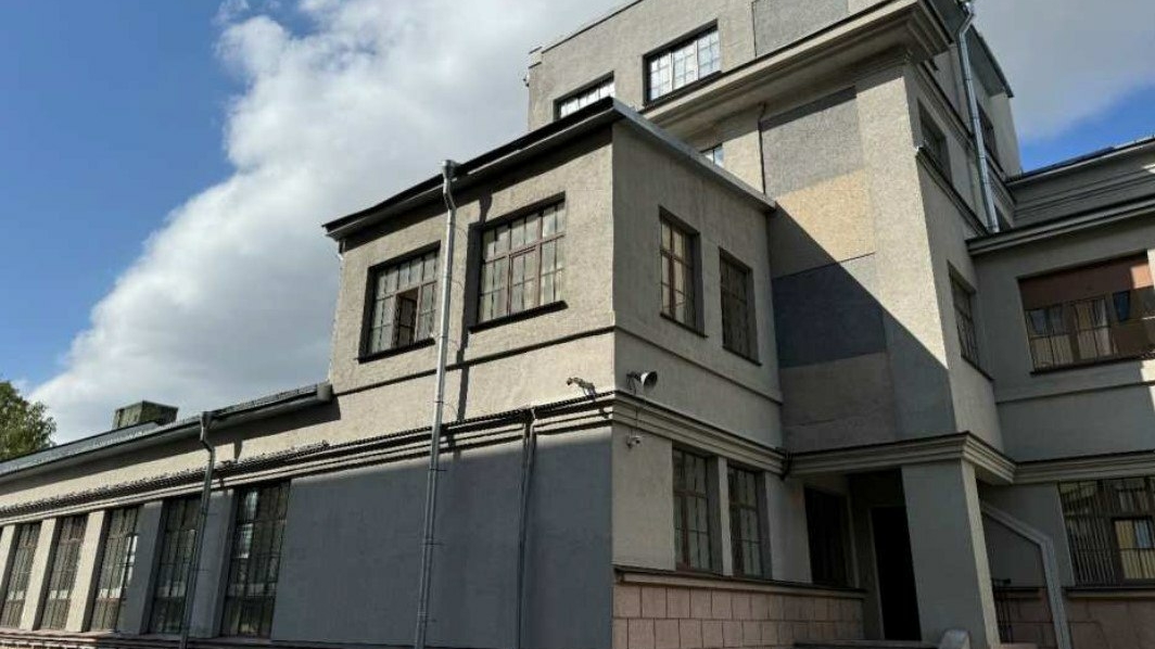 В Петербурге зданию гидротехнического института присвоили статус памятника