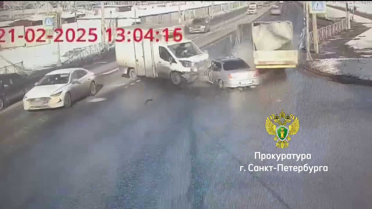 ГАЗель на скорости влетела в KIA на встречной полосе в Петербурге: дело направлено в суд
