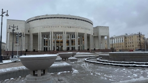 Петербургские фонтаны накрыли и отправили в спячку