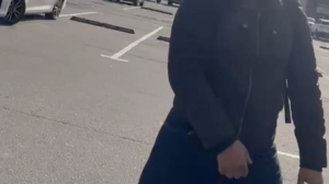 Парня, разбившего авто на парковке ТЦ «Электра» из-за отказа покупать телефон, ждет суд