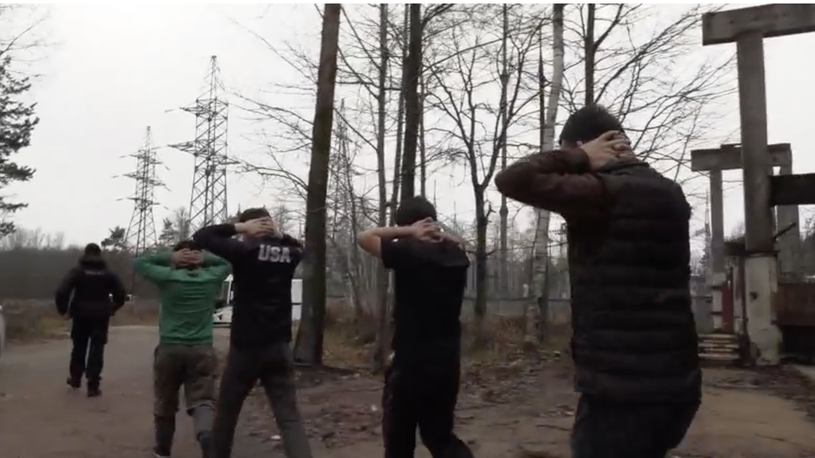 Полиция показала видео с поиском мигрантов-нелегалов в Ленобласти при помощи дронов