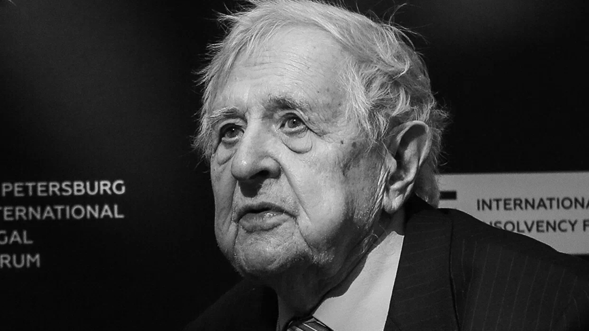 Профессор СПбГУ Юрий Толстой скончался в 98 лет: он учил Путина, Медведева и Бастрыкина