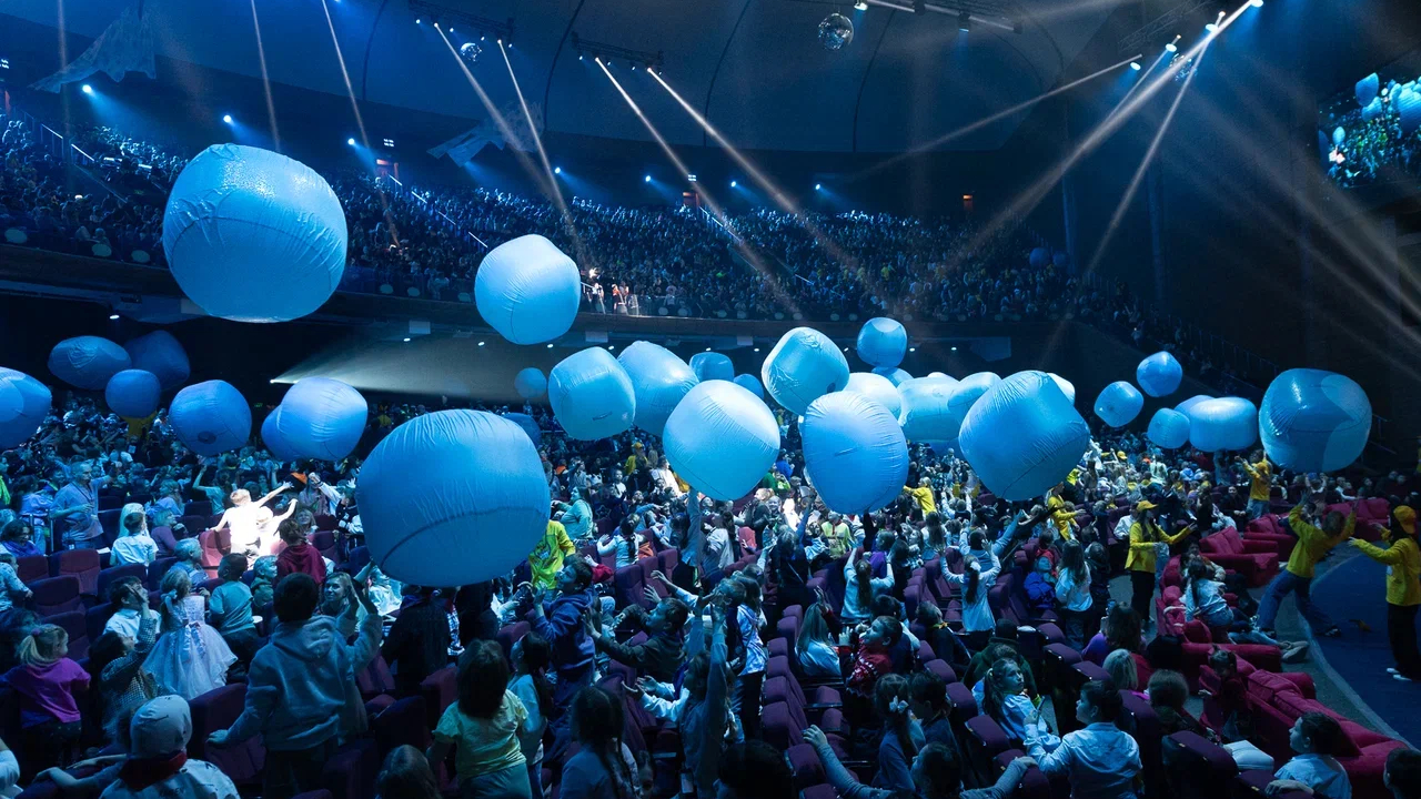 Герои мультфильмов выступят перед маленькими петербуржцами на «Елке телеканала «Мульт»