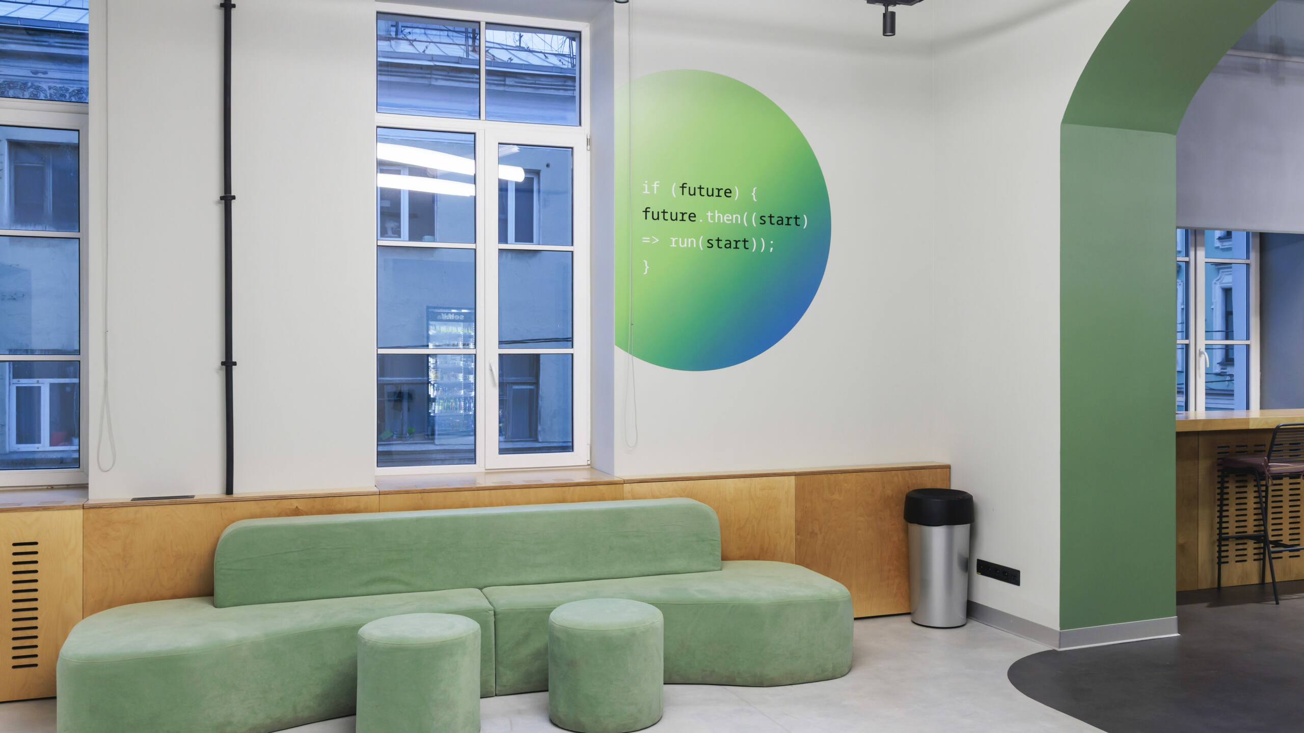 ИТМО и Сбер создали коворкинг в старинном здании университета