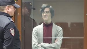 Улыбался и показывал сердечки: зарезавшего политактивиста на Науки блогера посадили на 10 лет