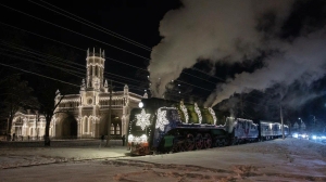 Жители Петербурга увидят поезд Деда Мороза 6 и 7 января
