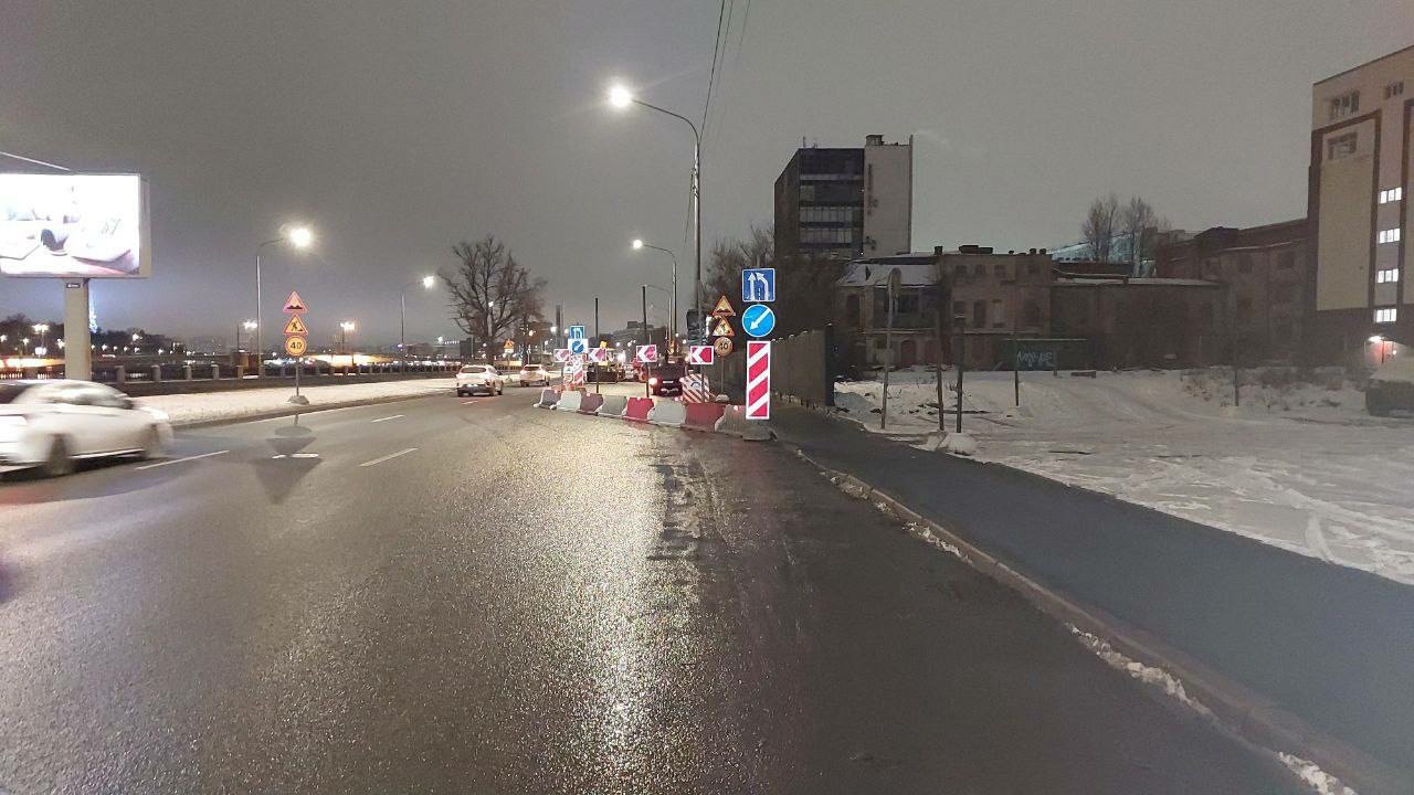 Ограничение движения по Пироговской набережной затянулось до 26 декабря
