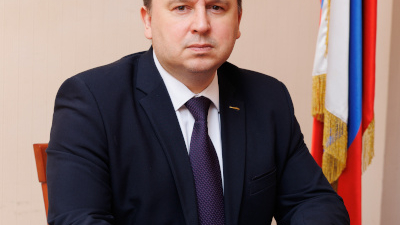 В Петродворцовом районе задержали замглавы Попова