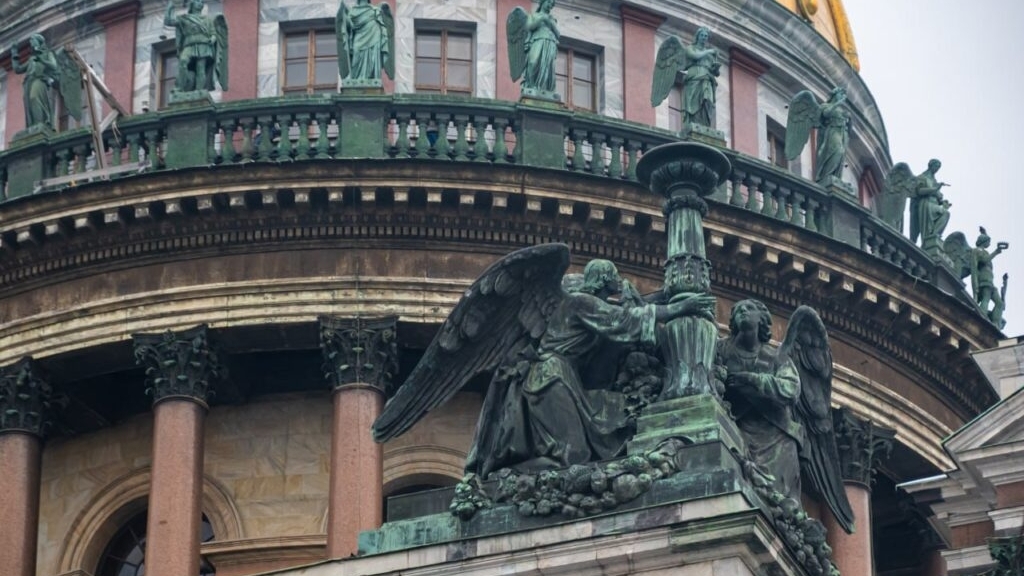 Исаакиевский собор предстал в обновленном виде перед петербуржцами