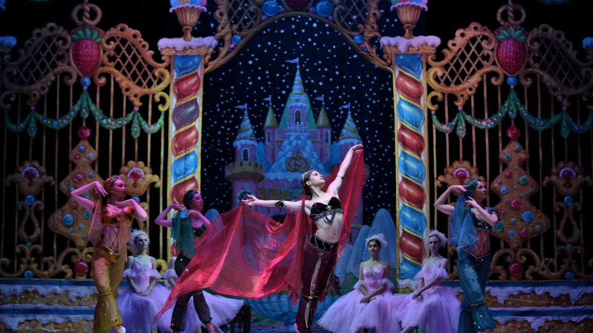 В январе петербуржцам представят праздничные показы балета «Щелкунчик»