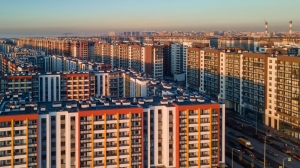 Проспект Ветеранов дополнили участком проезжей части с тротуаром и велодорожкой