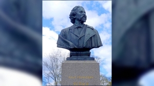 Бюст известного живописца в Петербурге стал памятником