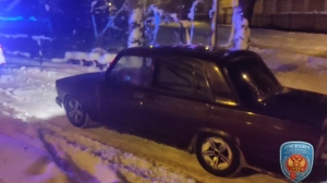 Гонщики и любители дрифта остались без трех машин после встречи с ДПС на проспекте Маршала Блюхера